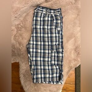 George  Men’s Blue and White Plaid Cargo Shorts.     L4